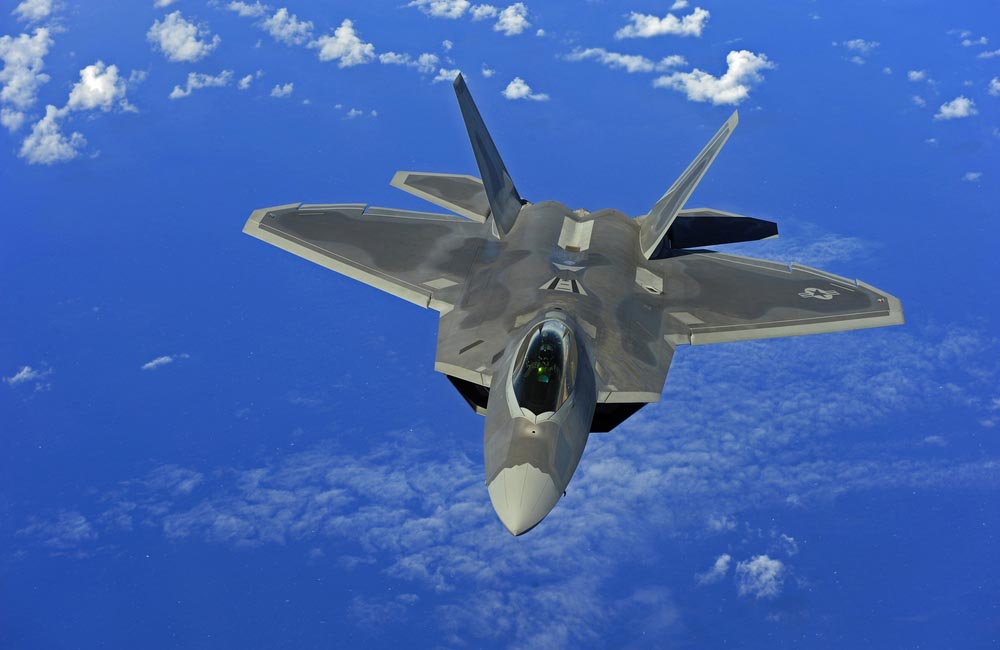 Lockheed Martin F-22 Raptor (USA) ©Everett Collection / Shutterstock.com